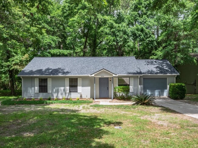 Primary Photo - 8760 Minnow Creek Dr