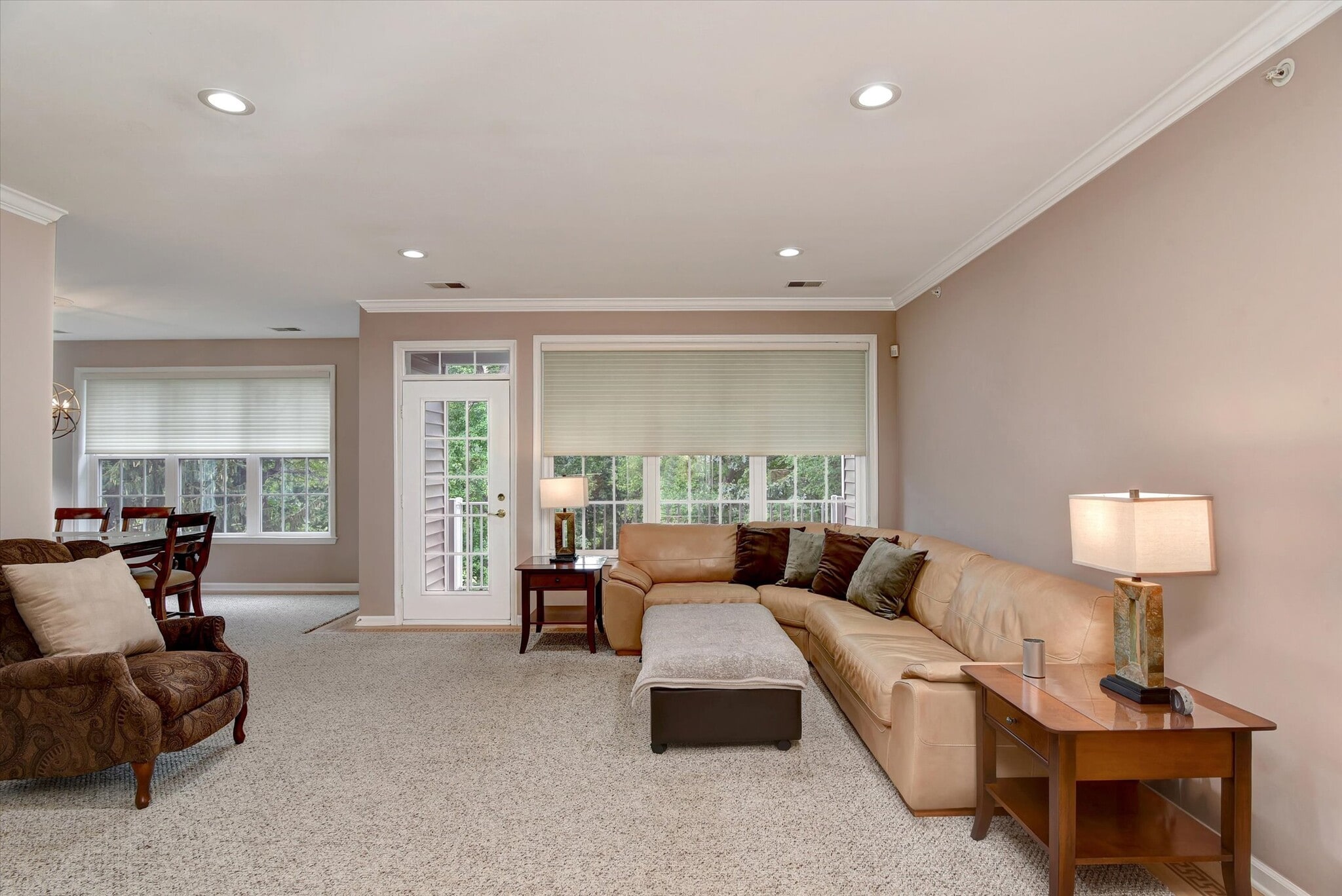 Building Photo - 594 Saint Andrews Pl