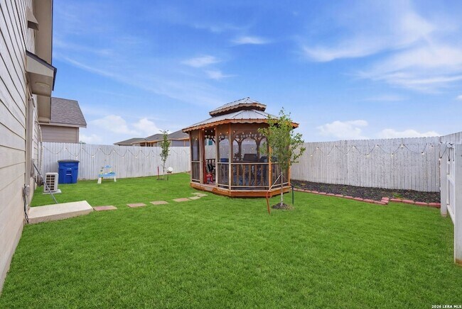 Building Photo - 140 Maverick Cv