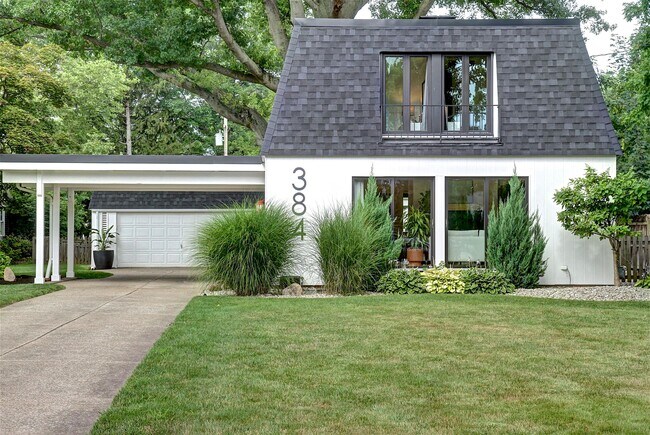 Primary Photo - 384 Bradley Rd