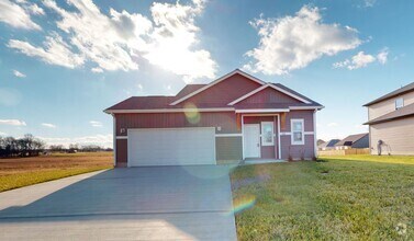 Building Photo - Modern Comfort, Great Location, and Pet-Fr...