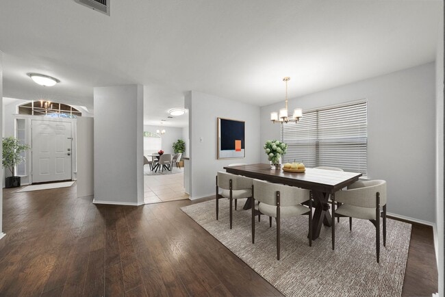 Building Photo - 10410 Cayuse Cove