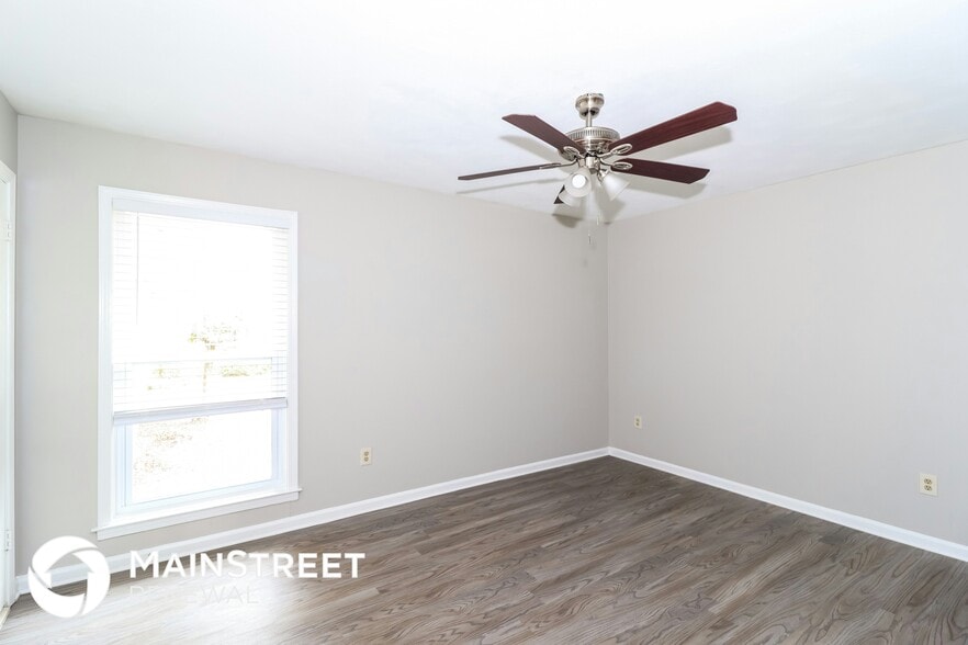 Building Photo - 5126 Battle Creek Dr