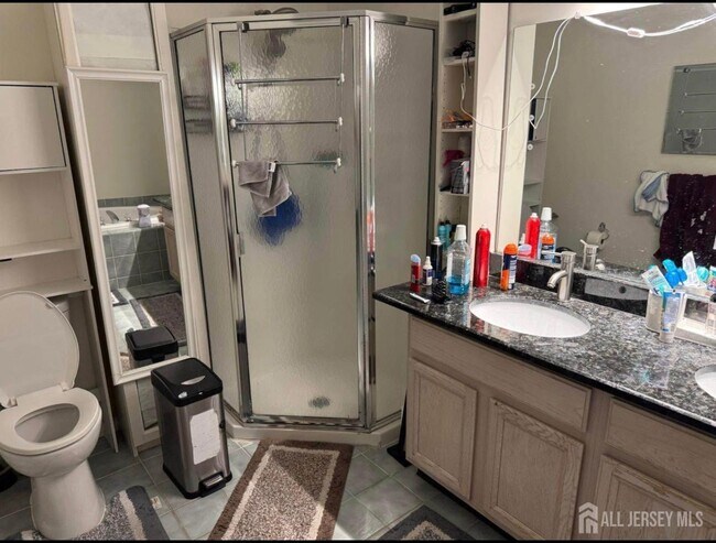 Building Photo - 5 Gunther Loop