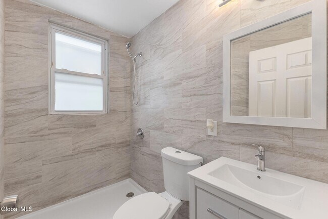 Building Photo - 2210 15th St