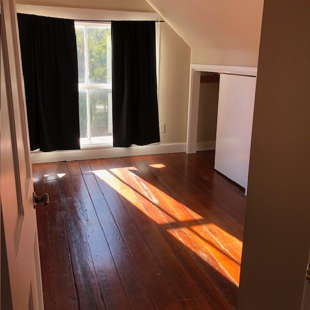 Bedrm #1 - 119 Smith St