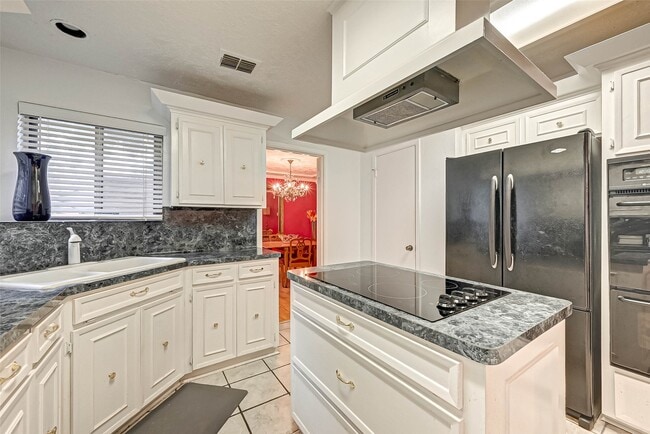 Building Photo - 3631 Glenpine Dr