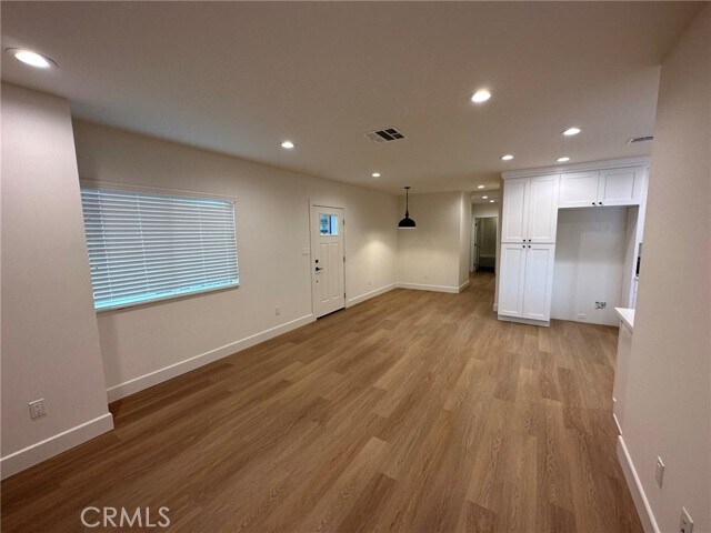 Building Photo - 1155 N Currier Ave