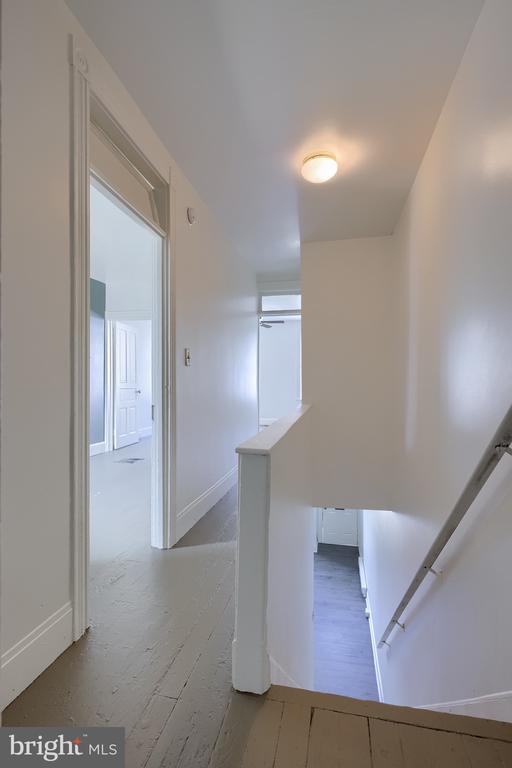 Building Photo - 464 Lafayette St