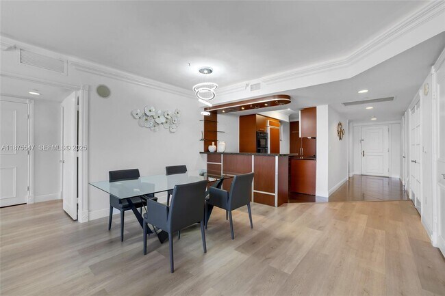 Building Photo - 1800 S Ocean Dr