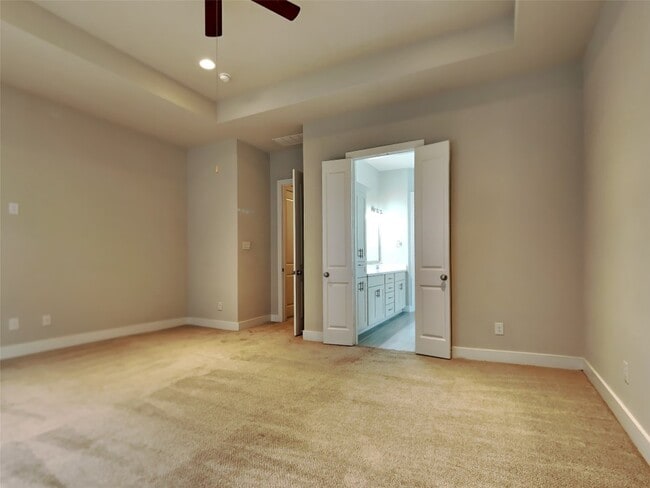 Building Photo - 1313 W 24th St