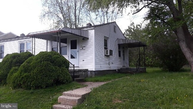 Building Photo - 118 Weber St