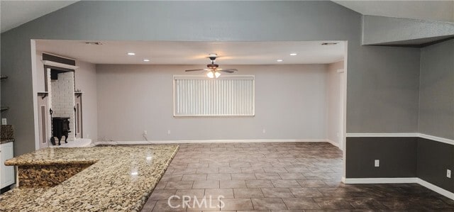 Building Photo - 212 Greentree Cir