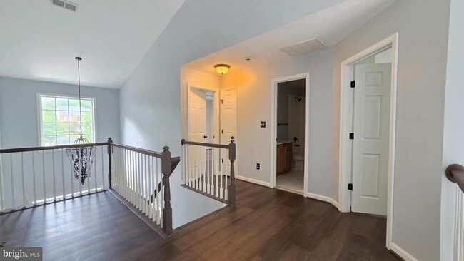 Building Photo - 7659 Shuttington Dr