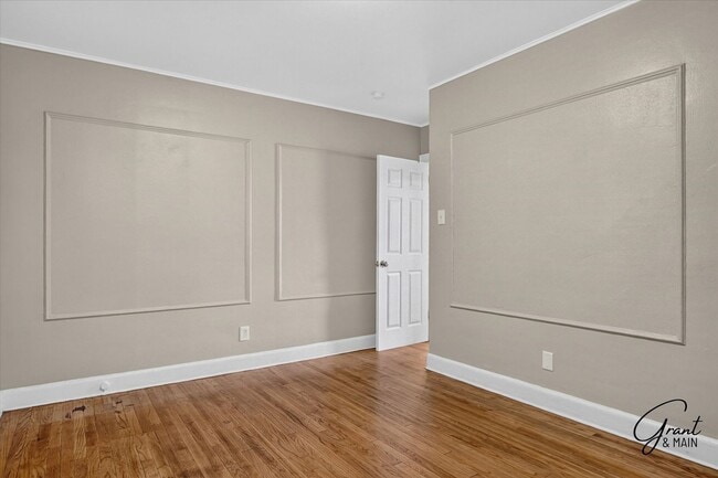 Building Photo - $1675 - Fitzgerlad Brick 3 Bedroom 2 Bath