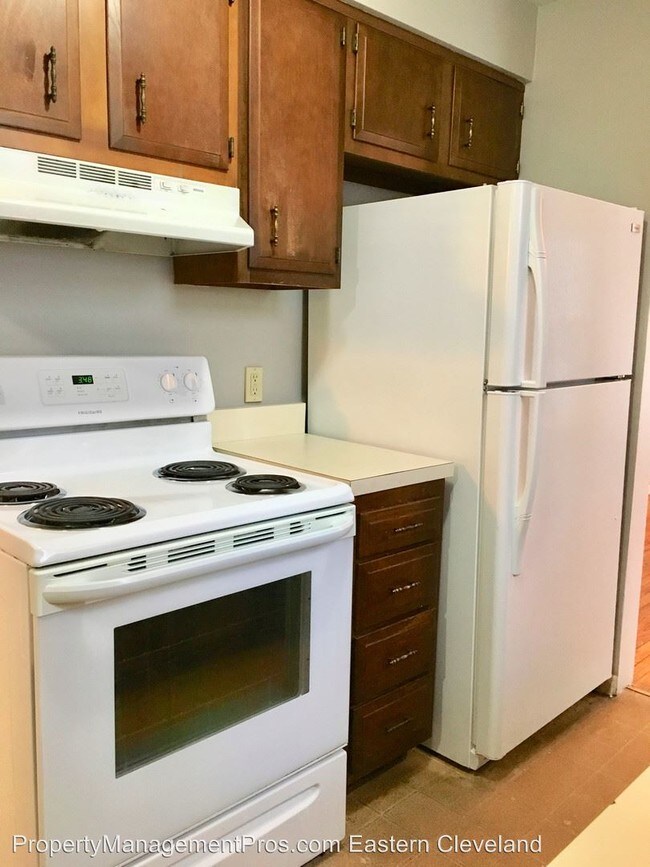 Building Photo - 4 br, 1.5 bath House - 5295 Edenhurst Rd.