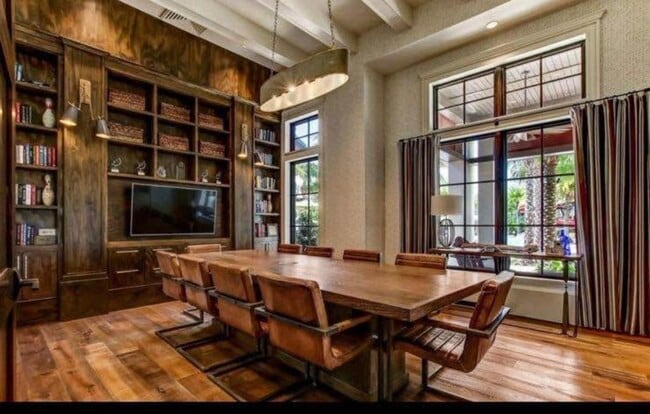 Building Photo - 272 Belfort Ct