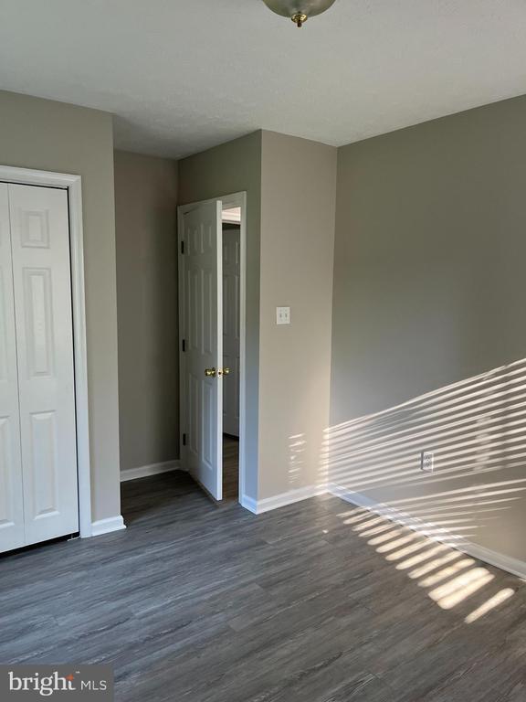 Building Photo - 162 S Marshall St