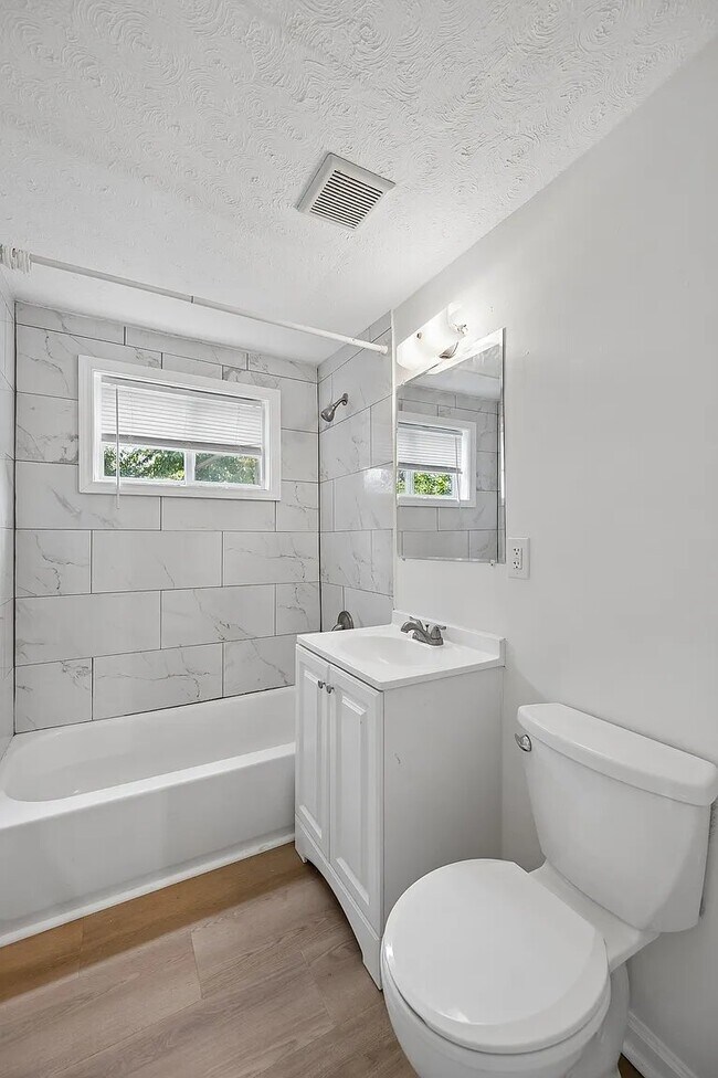 Building Photo - 7605 E 50th St