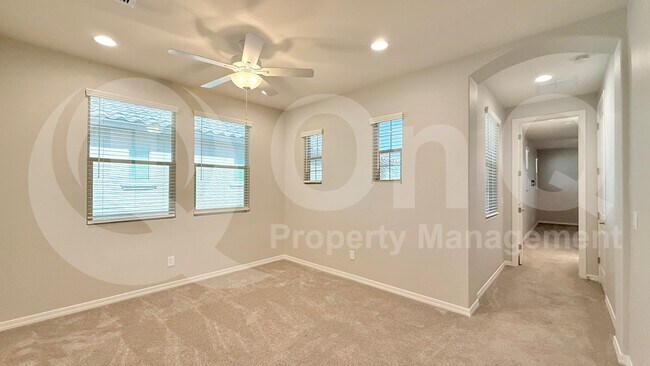 Building Photo - 4166 E Jesse St