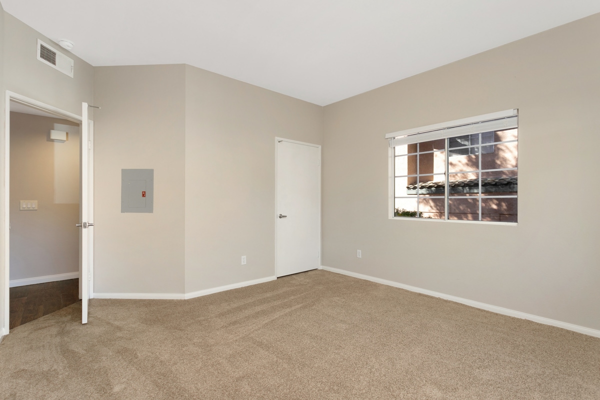 Building Photo - 17161 Alva Rd
