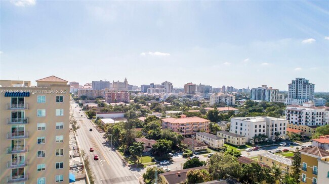 Building Photo - 20 Calabria Ave