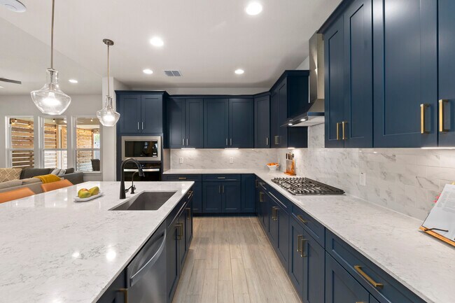 Building Photo - 1711 Dalhart