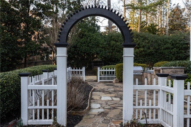 Building Photo - 980 Fenimore Cir