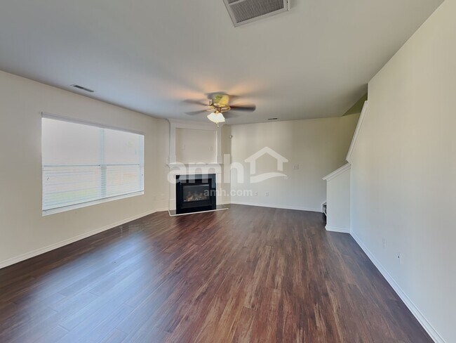 Building Photo - 1611 Rustic Arch Way