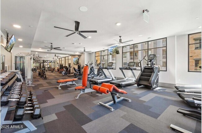 Building Photo - 15501 N Dial Blvd