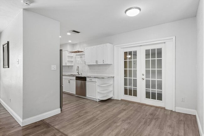 Building Photo - 3 Bedroom home in Belle Isle
