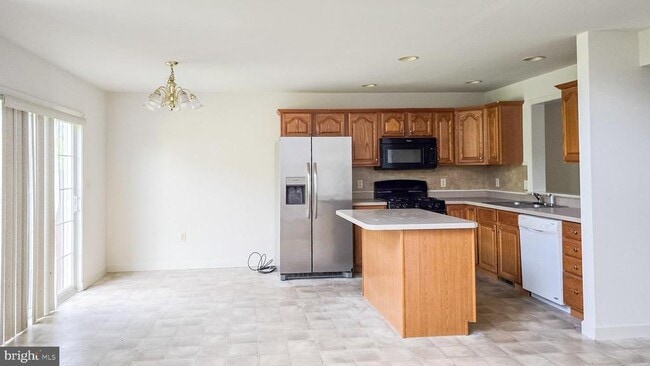 Building Photo - 1227 Cross Creek Dr