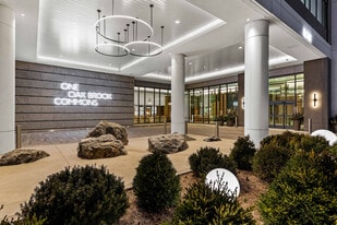 Building Photo - One Oak Brook Commons