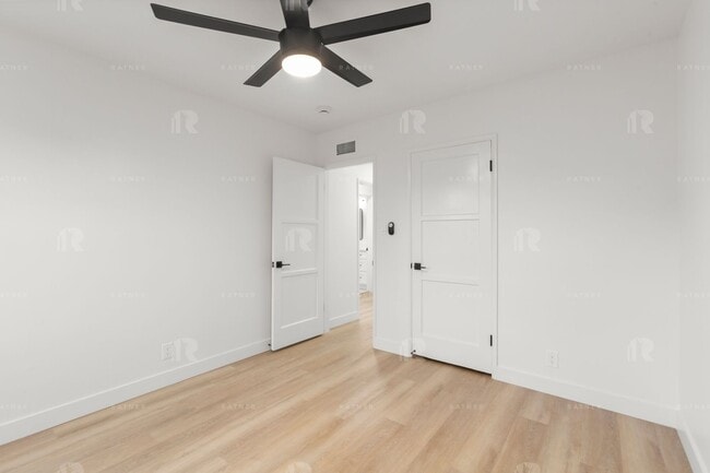 Building Photo - Newly REMODELED large 4 bed / 4 bath home w/ family room, private bonus room / home office, and "...