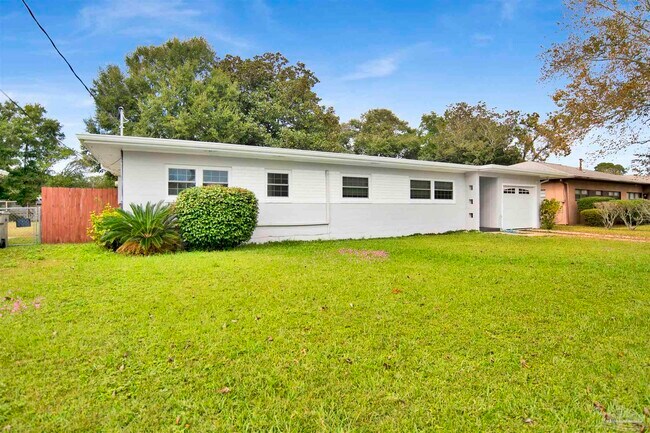 Building Photo - 51 Adkinson Dr