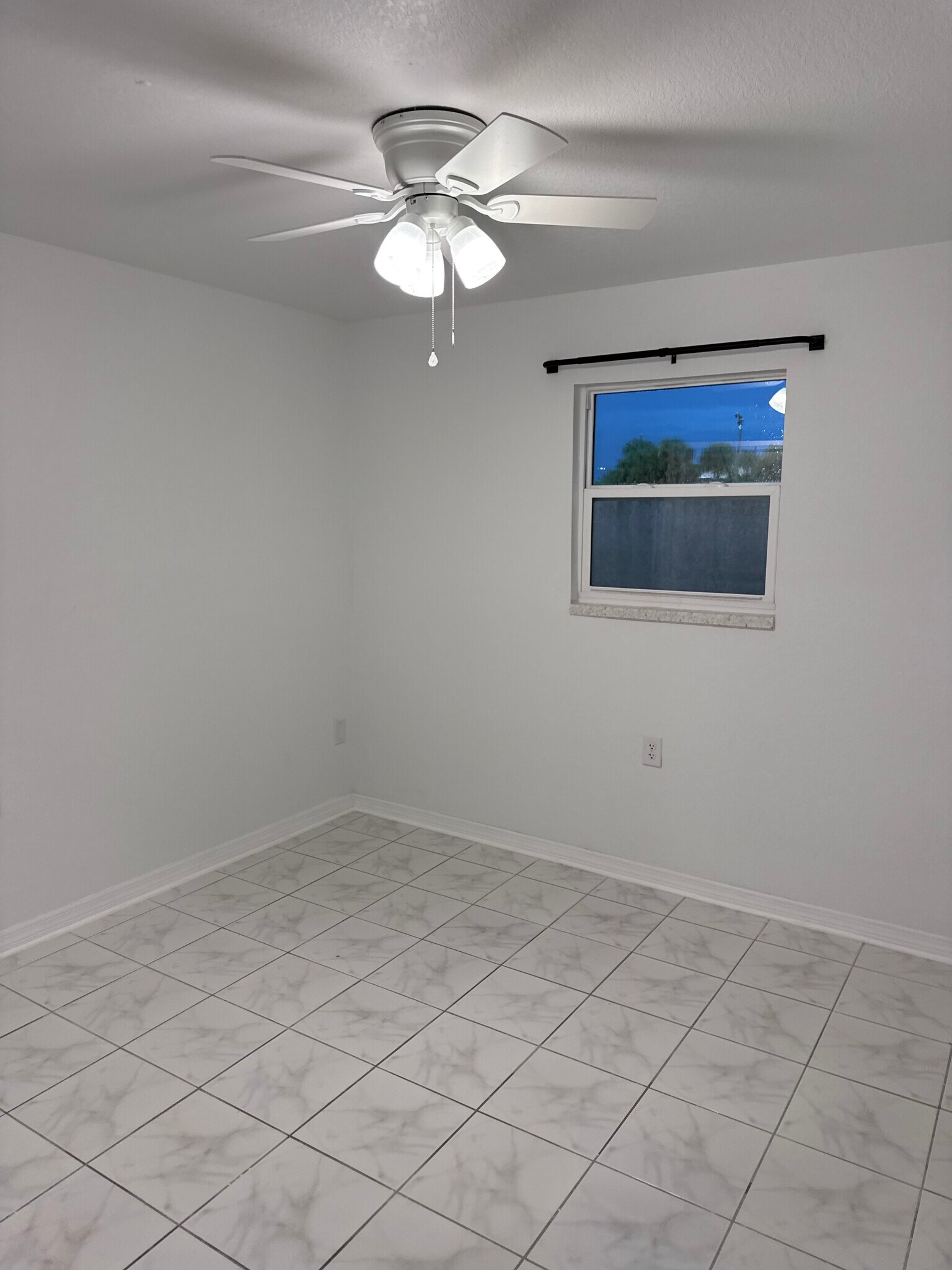 Building Photo - 6326 Providence Cir