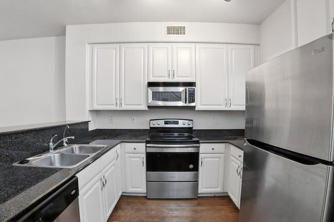 Building Photo - 4212 E Jasper Dr