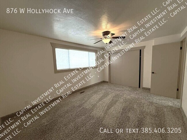 Building Photo - 876 Hollyhock Ave