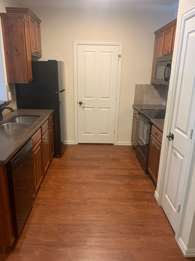 Building Photo - Franklin Place