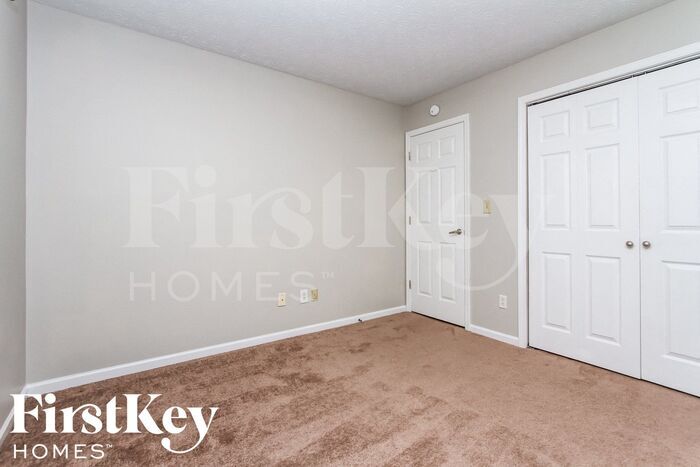 Building Photo - 8258 Pleasant Tree Ct