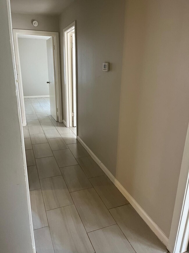 Building Photo - 720S 9th St