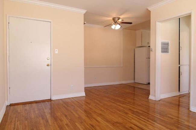 Building Photo - 1 bedroom in Los Angeles CA 90028