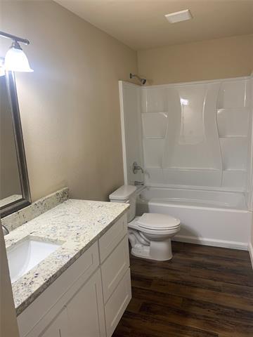 Building Photo - 509 Quail Ln