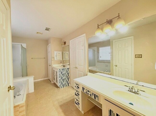 Building Photo - 8514 Spotslyvania Ln