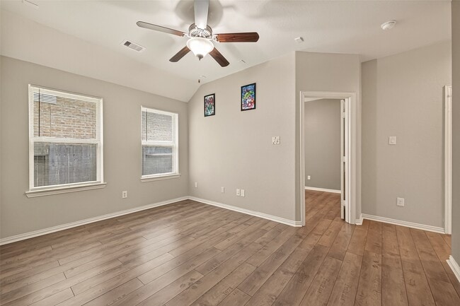 Building Photo - 10723 Clear Arbor Ln