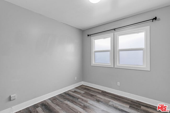 Building Photo - 641 W 43rd St