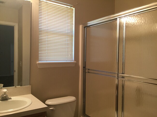 Building Photo - 541 Coventry Ct