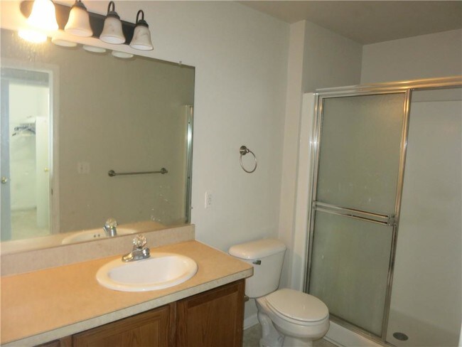 Building Photo - 17542 Gateway Cir