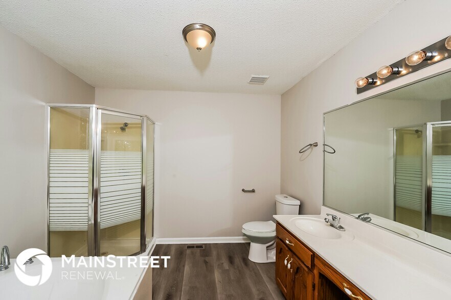 Building Photo - 425 Anderson Mountain Dr