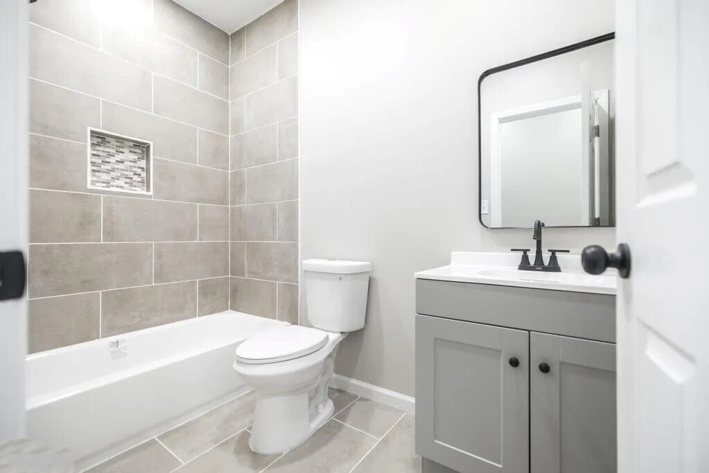 Building Photo - 2607 Beech Ave Ln